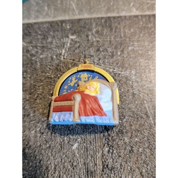 Hallmark sugarplum dreams 1995 mini ornament Xmas decor - Picture 4 of 4